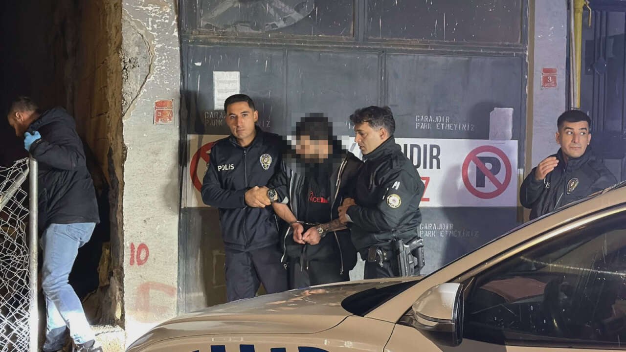 Sokak ortasında infaz! 24 yaşındaki genç öldürüldü 11